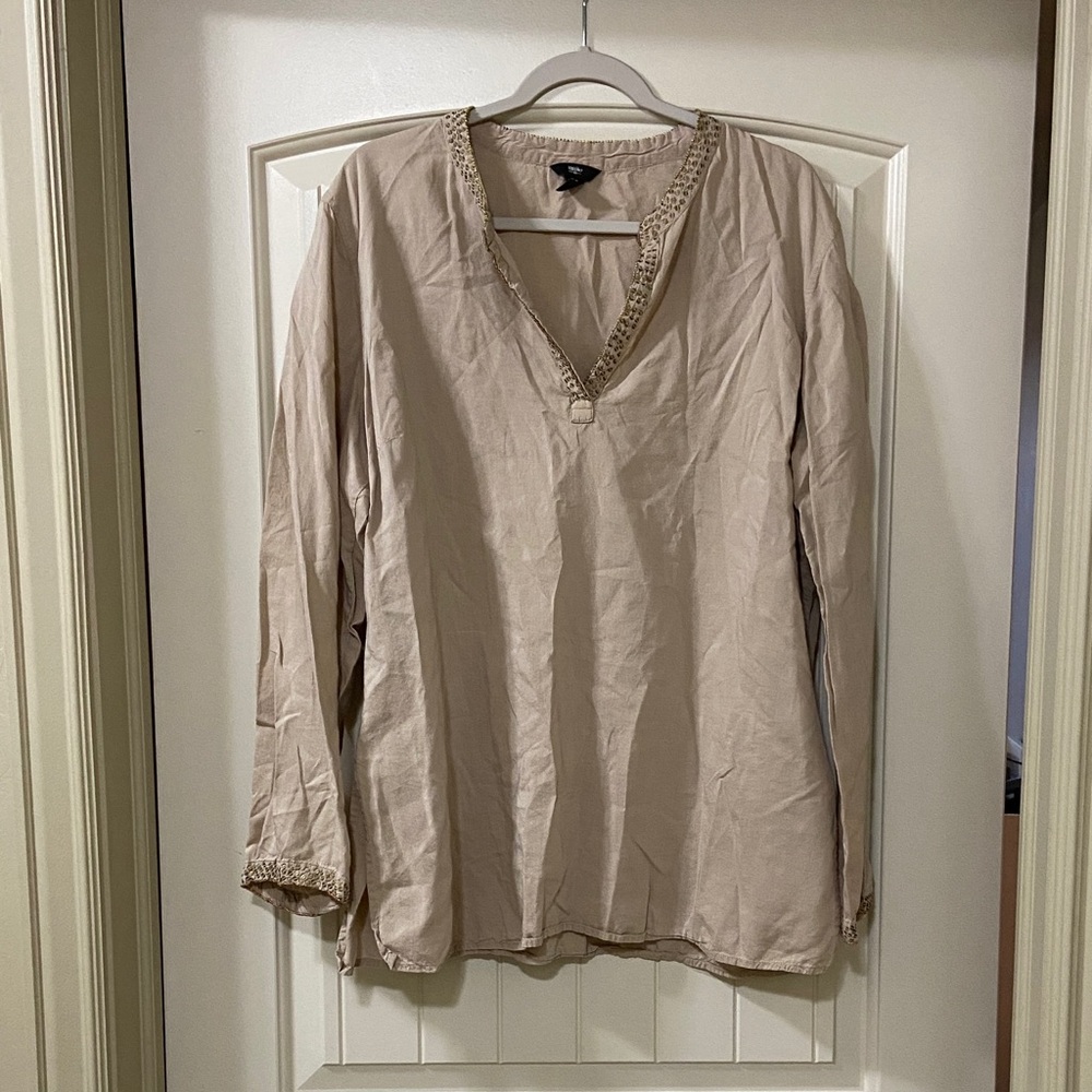💙2/$5 Mossimo Beaded Blouse